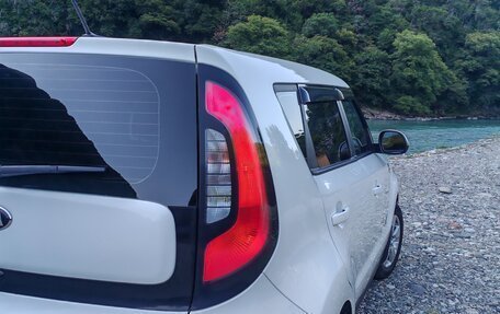 KIA Soul II рестайлинг, 2019 год, 2 000 000 рублей, 18 фотография
