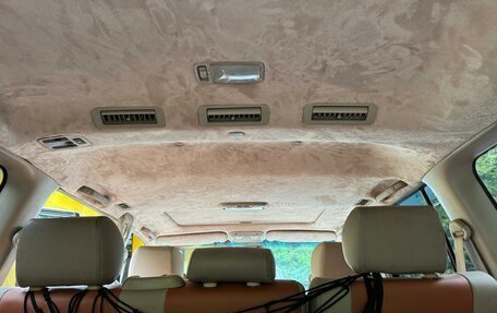 Toyota Land Cruiser 100 рестайлинг 2, 2003 год, 1 500 000 рублей, 6 фотография