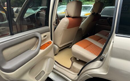 Toyota Land Cruiser 100 рестайлинг 2, 2003 год, 1 500 000 рублей, 4 фотография