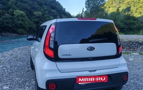 KIA Soul II рестайлинг, 2019 год, 2 000 000 рублей, 22 фотография