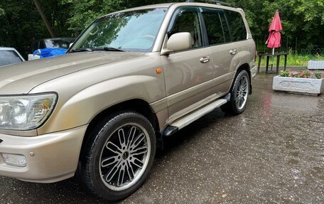 Toyota Land Cruiser 100 рестайлинг 2, 2003 год, 1 500 000 рублей, 9 фотография