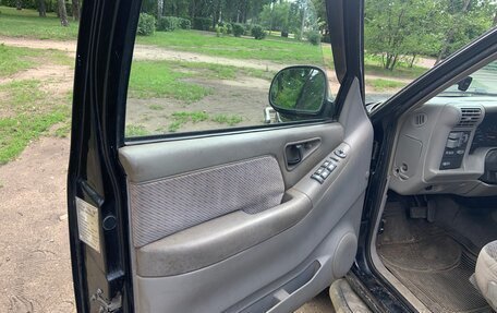 Chevrolet Blazer II рестайлинг, 1998 год, 375 000 рублей, 25 фотография