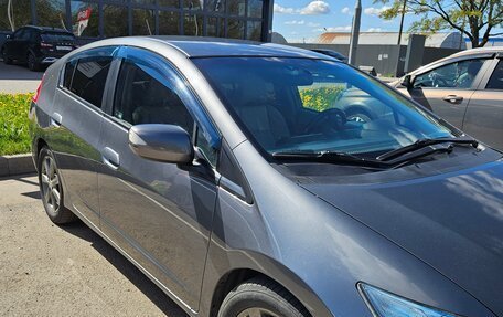 Honda Insight II рестайлинг, 2009 год, 750 000 рублей, 2 фотография