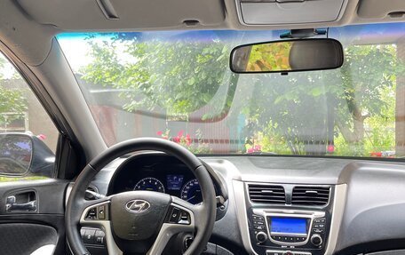 Hyundai Solaris II рестайлинг, 2012 год, 950 000 рублей, 3 фотография