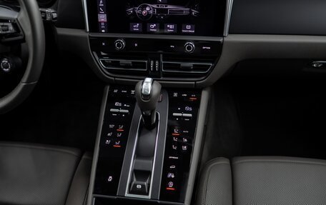 Porsche Macan I рестайлинг, 2024 год, 9 900 000 рублей, 39 фотография