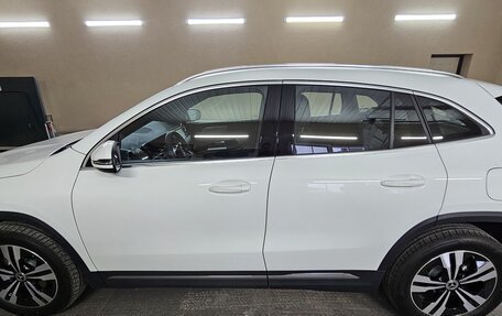 Mercedes-Benz GLA, 2023 год, 4 800 000 рублей, 11 фотография