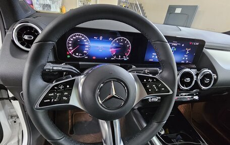 Mercedes-Benz GLA, 2023 год, 4 800 000 рублей, 13 фотография