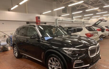 BMW X5, 2018 год, 5 950 000 рублей, 2 фотография