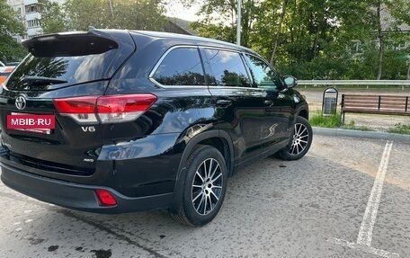 Toyota Highlander III, 2018 год, 5 300 000 рублей, 7 фотография
