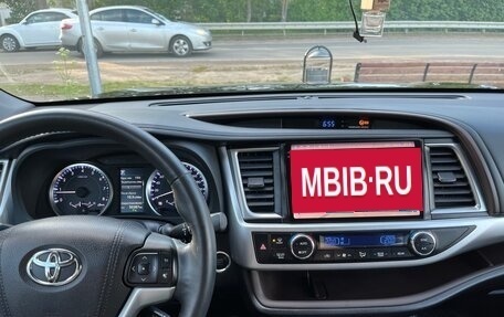 Toyota Highlander III, 2018 год, 5 300 000 рублей, 13 фотография