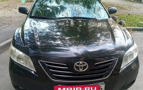 Toyota Camry, 2007 год, 1 050 000 рублей, 2 фотография