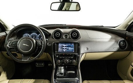 Jaguar XJ IV (X351), 2014 год, 1 940 000 рублей, 13 фотография