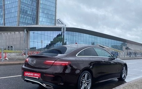 Mercedes-Benz E-Класс, 2019 год, 4 999 000 рублей, 6 фотография