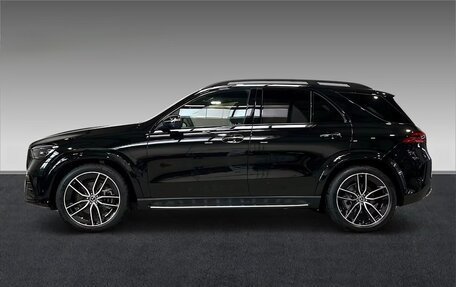 Mercedes-Benz GLE, 2025 год, 13 980 000 рублей, 2 фотография
