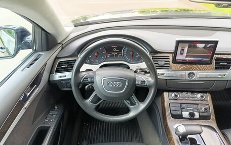 Audi A8, 2016 год, 3 300 000 рублей, 10 фотография