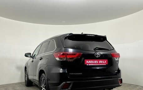 Toyota Highlander III, 2019 год, 3 950 000 рублей, 7 фотография