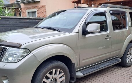 Nissan Pathfinder, 2014 год, 1 750 000 рублей, 2 фотография