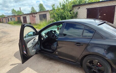 Chevrolet Cruze II, 2010 год, 799 000 рублей, 5 фотография