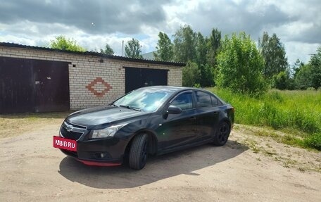 Chevrolet Cruze II, 2010 год, 799 000 рублей, 6 фотография