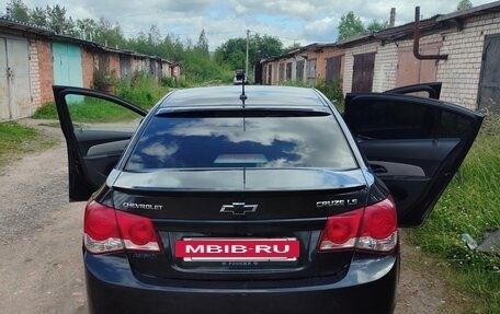 Chevrolet Cruze II, 2010 год, 799 000 рублей, 4 фотография