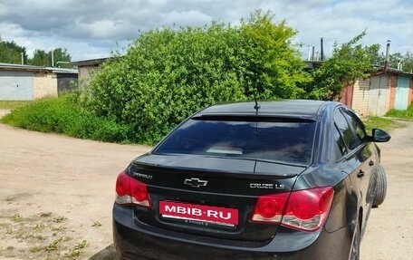 Chevrolet Cruze II, 2010 год, 799 000 рублей, 12 фотография