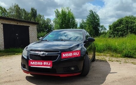 Chevrolet Cruze II, 2010 год, 799 000 рублей, 10 фотография