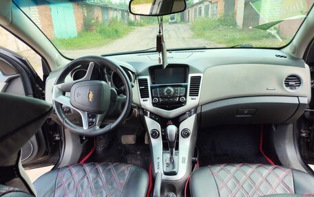 Chevrolet Cruze II, 2010 год, 799 000 рублей, 13 фотография