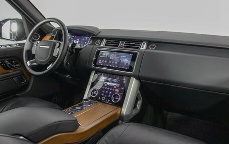 Land Rover Range Rover IV рестайлинг, 2021 год, 9 100 000 рублей, 10 фотография
