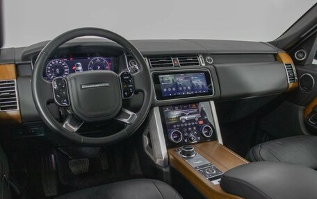 Land Rover Range Rover IV рестайлинг, 2021 год, 9 100 000 рублей, 12 фотография