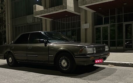 Toyota Crown, 1989 год, 350 000 рублей, 1 фотография