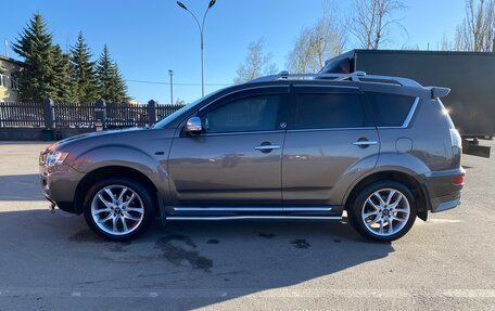 Mitsubishi Outlander III рестайлинг 3, 2010 год, 1 400 000 рублей, 8 фотография