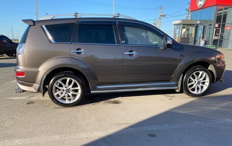 Mitsubishi Outlander III рестайлинг 3, 2010 год, 1 400 000 рублей, 6 фотография