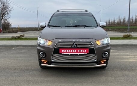 Mitsubishi Outlander III рестайлинг 3, 2010 год, 1 400 000 рублей, 10 фотография