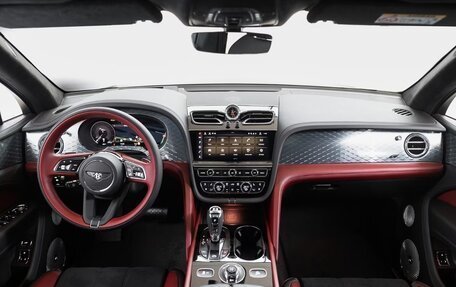 Bentley Bentayga I, 2025 год, 29 980 000 рублей, 10 фотография