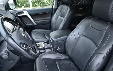 Toyota Land Cruiser Prado 150 рестайлинг 2, 2019 год, 5 150 000 рублей, 8 фотография