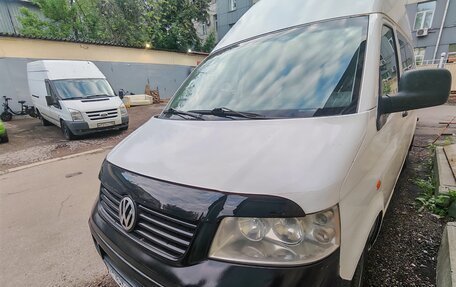 Volkswagen Caravelle T5, 2006 год, 850 000 рублей, 3 фотография