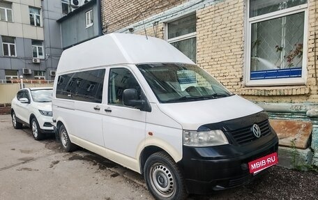 Volkswagen Caravelle T5, 2006 год, 850 000 рублей, 7 фотография