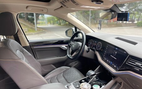 Volkswagen Touareg III, 2022 год, 4 820 013 рублей, 15 фотография