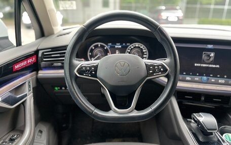 Volkswagen Touareg III, 2022 год, 4 820 013 рублей, 7 фотография