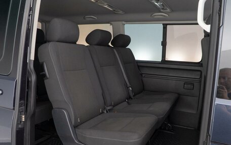 Volkswagen Caravelle T6 рестайлинг, 2016 год, 3 152 300 рублей, 7 фотография