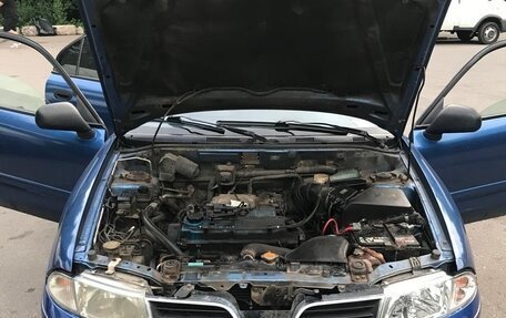 Mitsubishi Carisma I, 2000 год, 180 000 рублей, 11 фотография