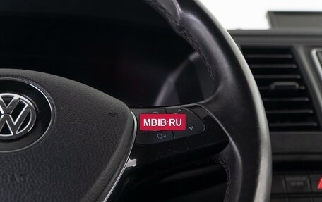 Volkswagen Caravelle T6 рестайлинг, 2016 год, 3 152 300 рублей, 16 фотография