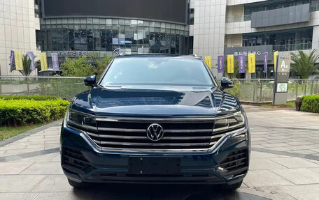Volkswagen Touareg III, 2021 год, 4 210 013 рублей, 2 фотография