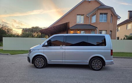Volkswagen Multivan T6 рестайлинг, 2020 год, 6 300 000 рублей, 6 фотография