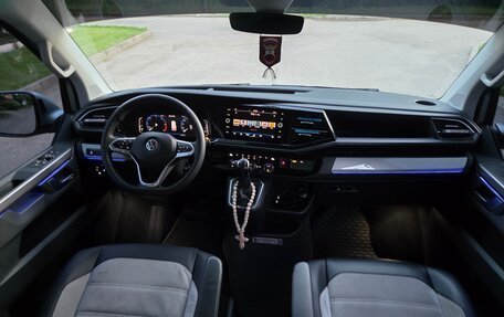 Volkswagen Multivan T6 рестайлинг, 2020 год, 6 300 000 рублей, 11 фотография