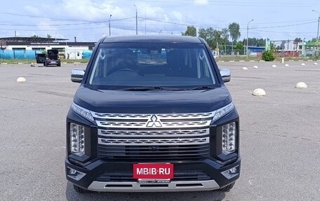Mitsubishi Delica D:5 I, 2019 год, 3 890 000 рублей, 2 фотография