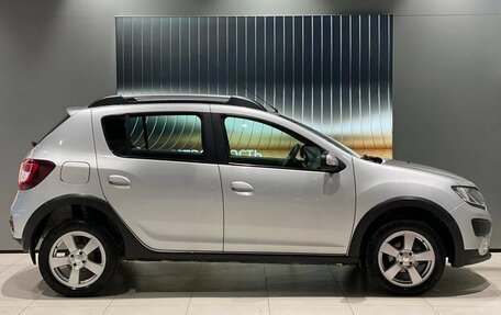 Renault Sandero II рестайлинг, 2015 год, 995 000 рублей, 4 фотография