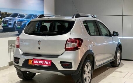 Renault Sandero II рестайлинг, 2015 год, 995 000 рублей, 5 фотография