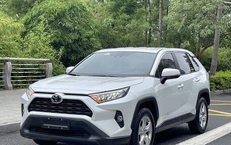 Toyota RAV4, 2022 год, 2 130 000 рублей, 1 фотография
