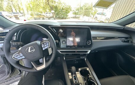 Lexus RX IV рестайлинг, 2025 год, 8 400 000 рублей, 4 фотография